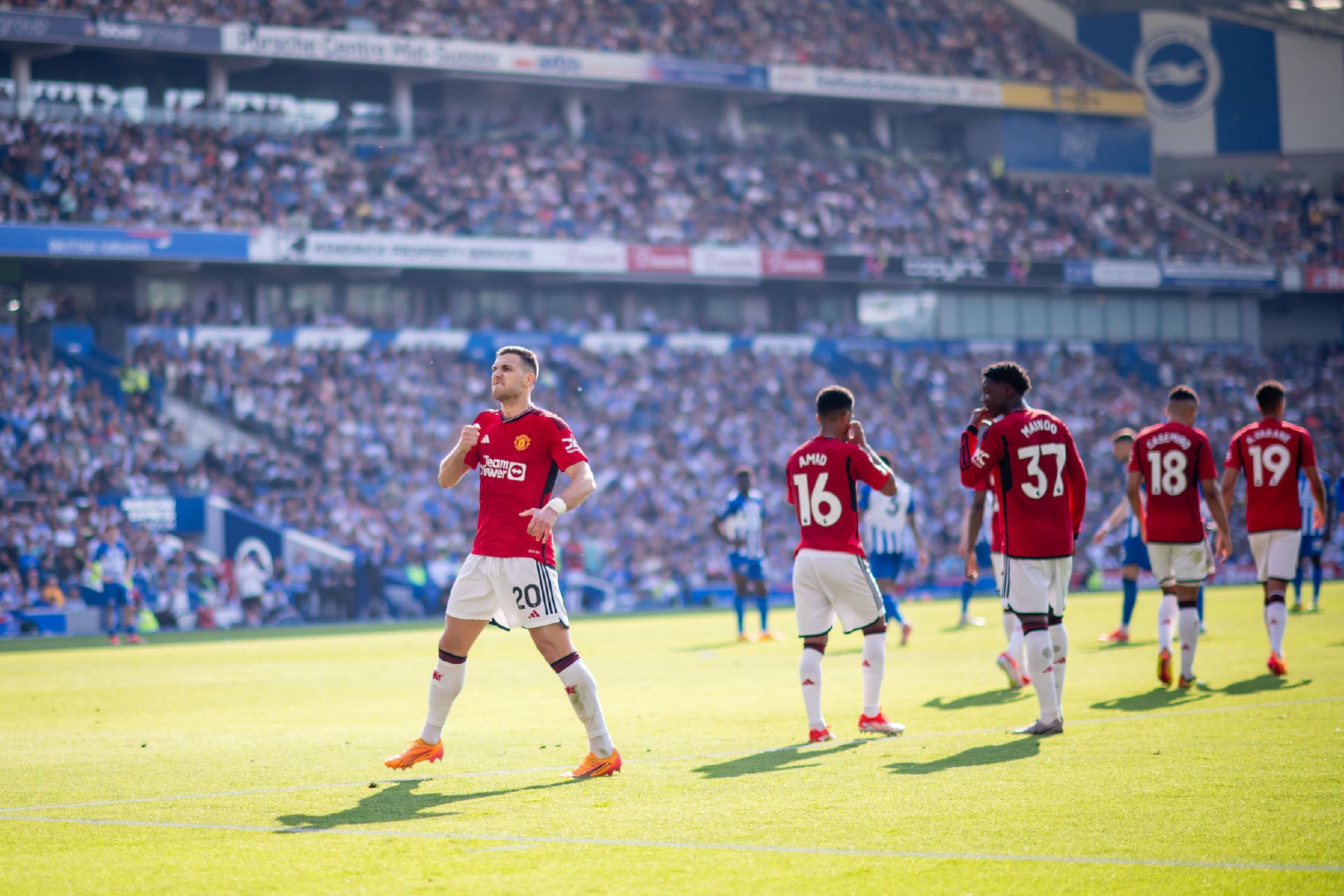 他们一直渴 他们一直渴